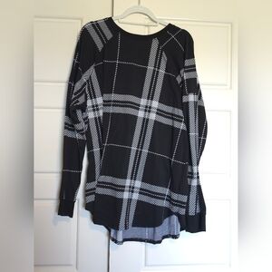 LuLaRoe Black and White Checkered Long Sleeve Top